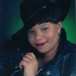 Meet your Posher, Malinda